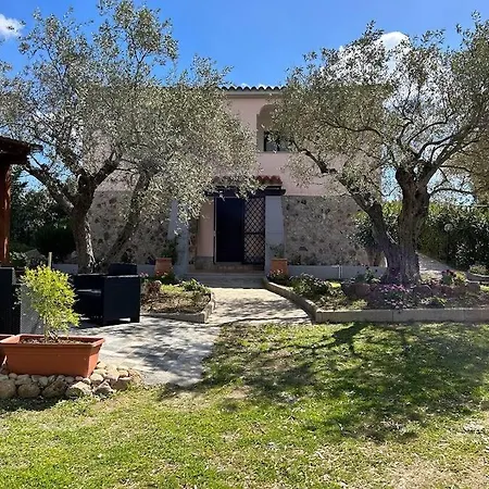 Domo Su Neulache App Verde- Sos Alinos Apartment